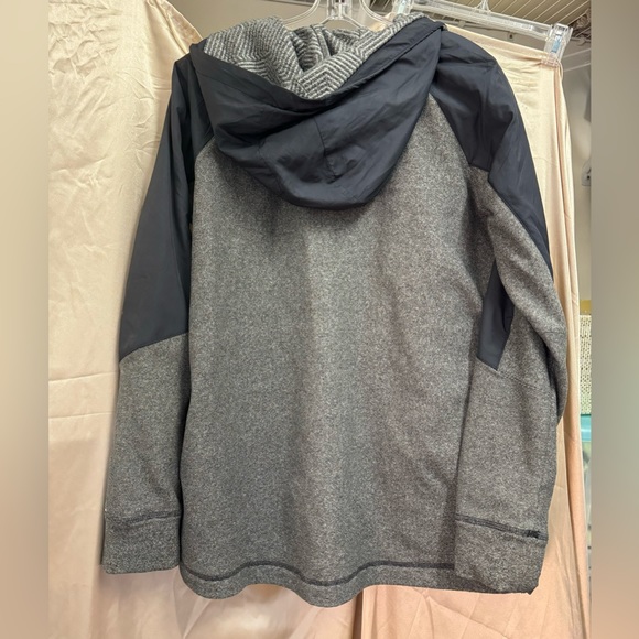 Under Armour warm jacket - Picture 5 of 5